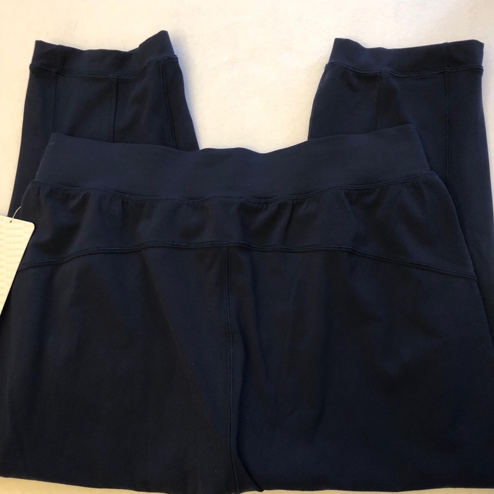 NWT Lululemon rejuvenate crop - Picture 7 of 7